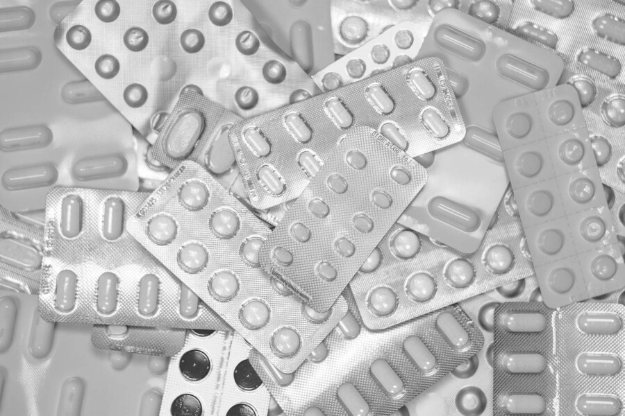 Czy można łączyć naproxen z paracetamolem?