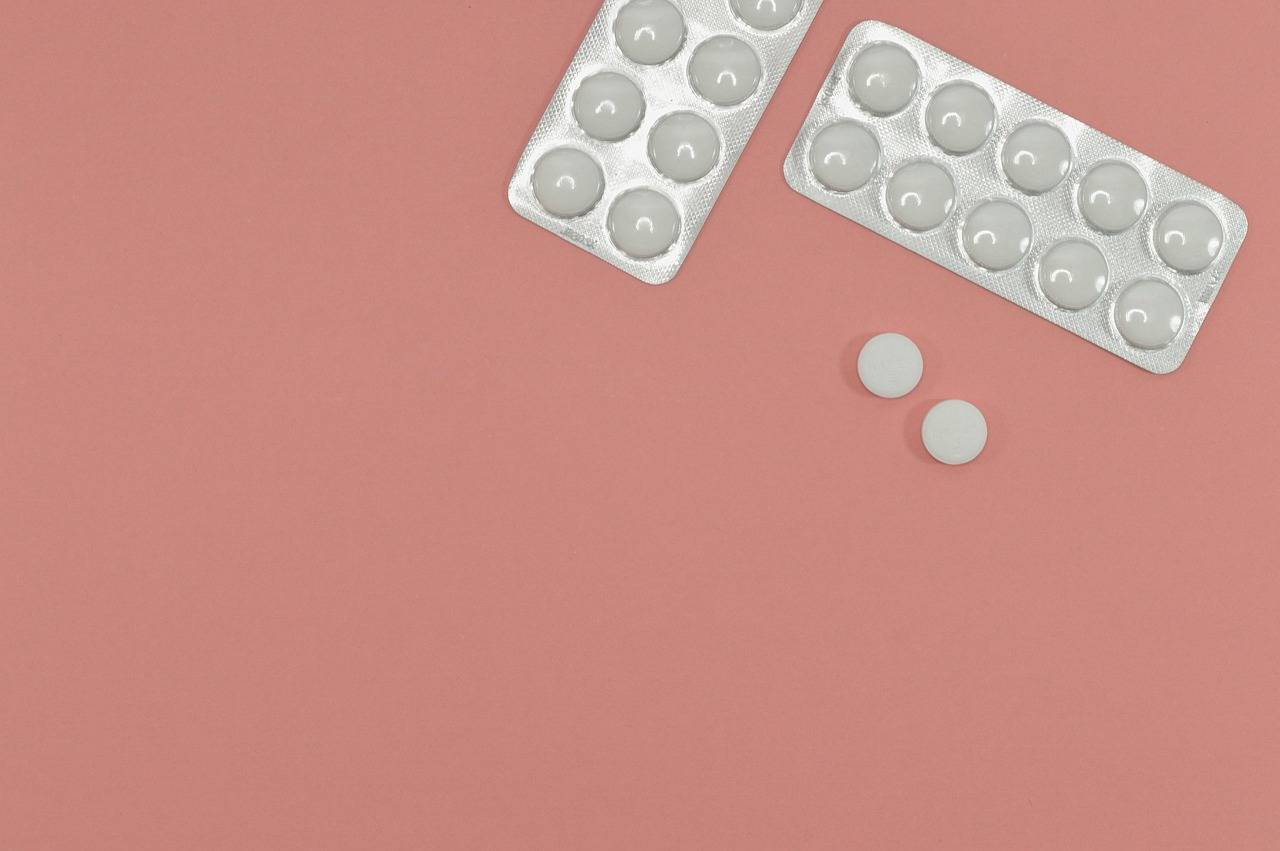 Czy aspiryna zawiera paracetamol?